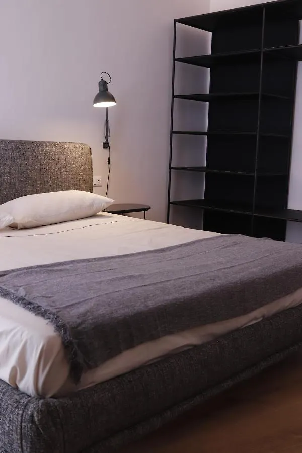 Ginger House Project, Boutique Art Apartment In Milán